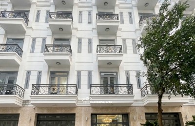 KH005* Có thang máy sát cầu Phú Long view sông - Giá 6.x tỷ